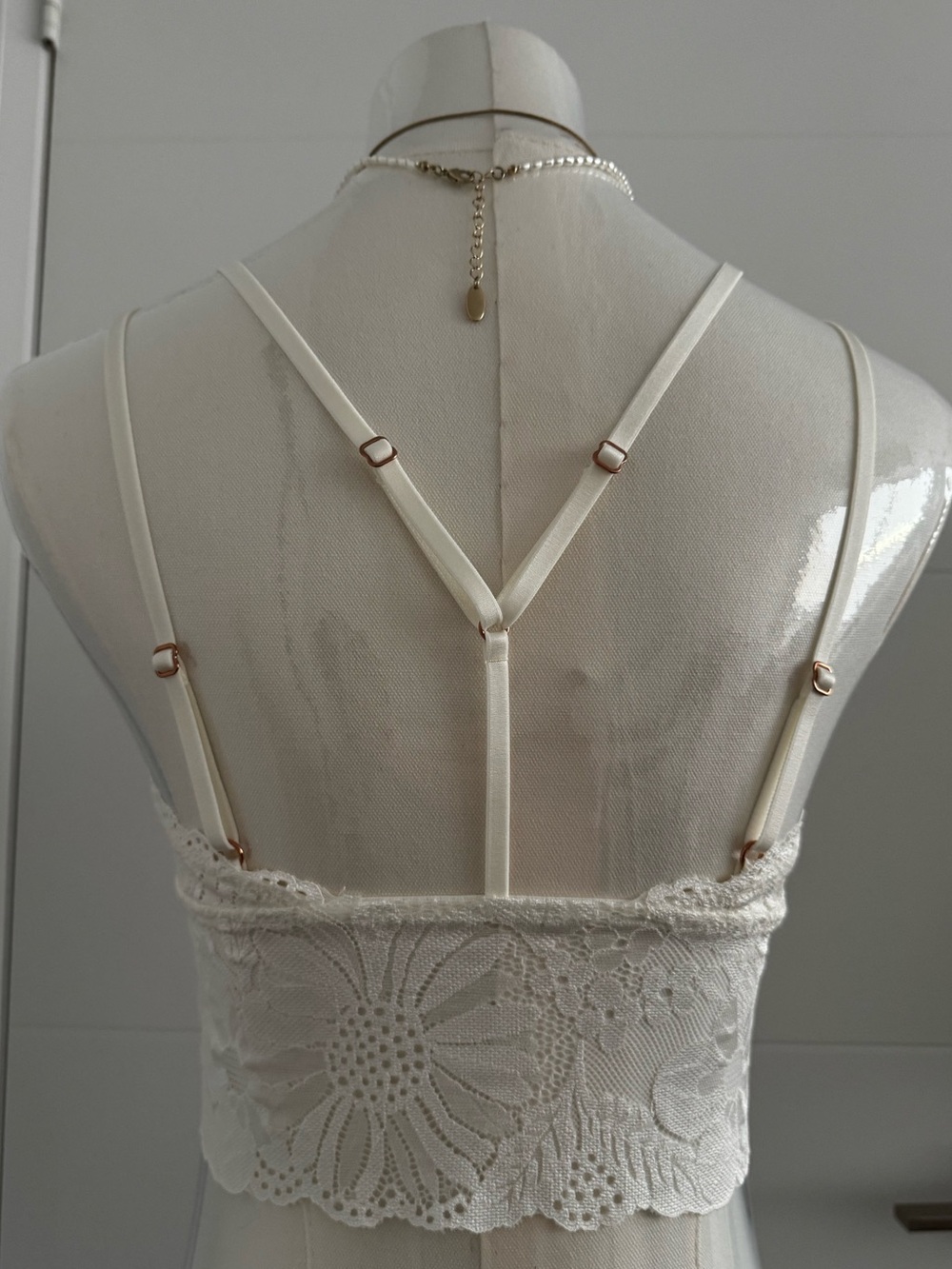 Aerie Soft White Lace Bralette
